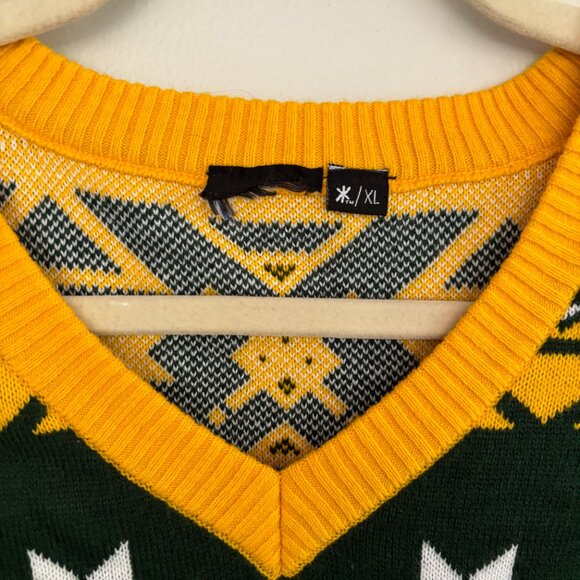 Green Bay Packers NFL Gear Holiday Sweater Size Large - Picture 2 of 6